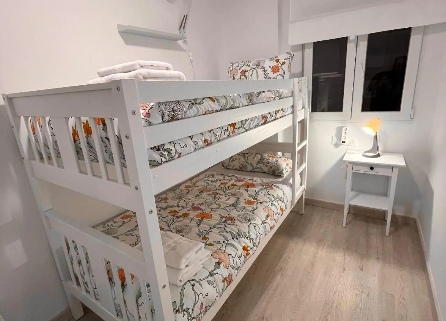 Apartment Gran Ritz Grupos Y Familias Terraza Y Parking Doble Apartamento Malaga