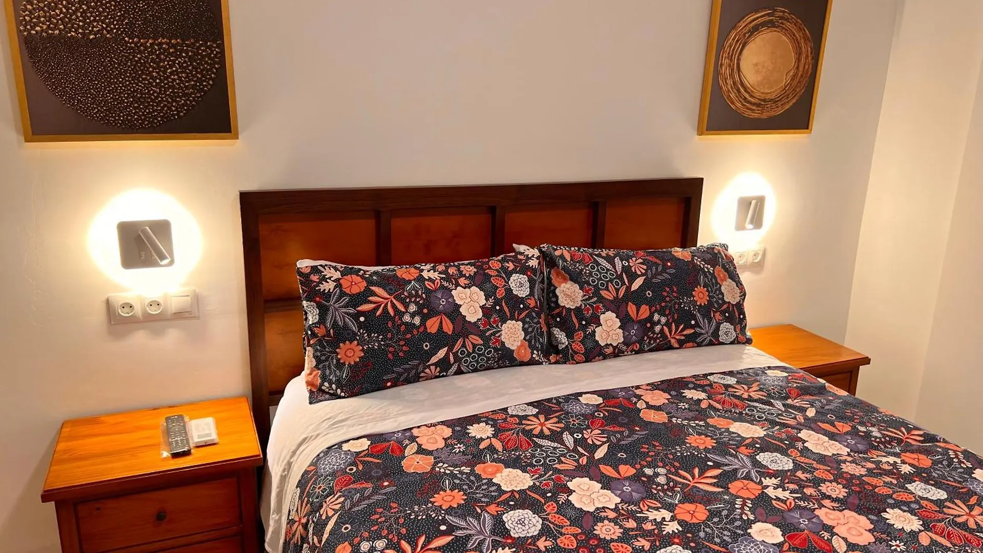 Gran Ritz Grupos Y Familias Terraza Y Parking Doble Apartamento Malaga